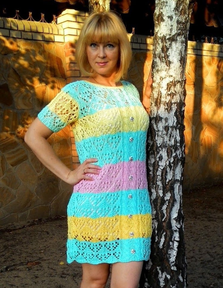 Free Knitting Patterns - Striped Dress in Lace Pattern