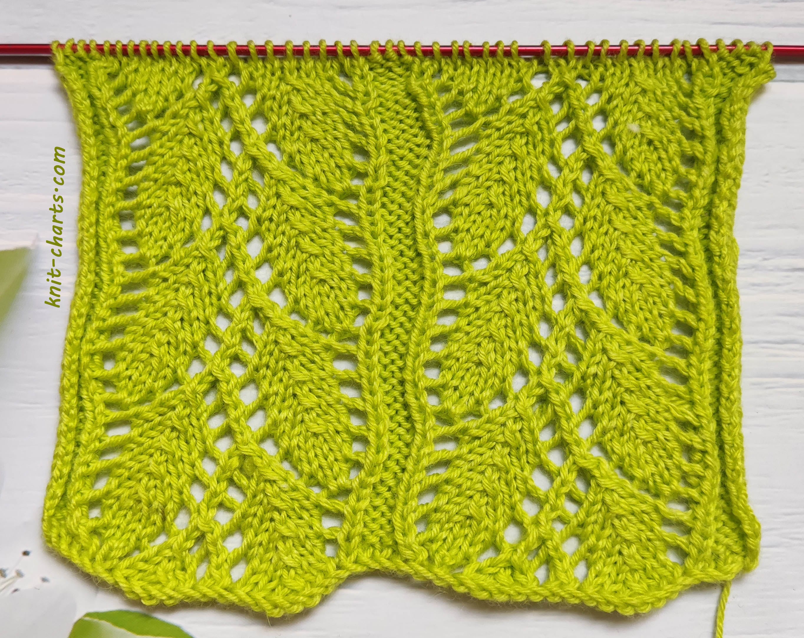Free Knitting Patterns - Lace Leaves Stitch Knitting Pattern