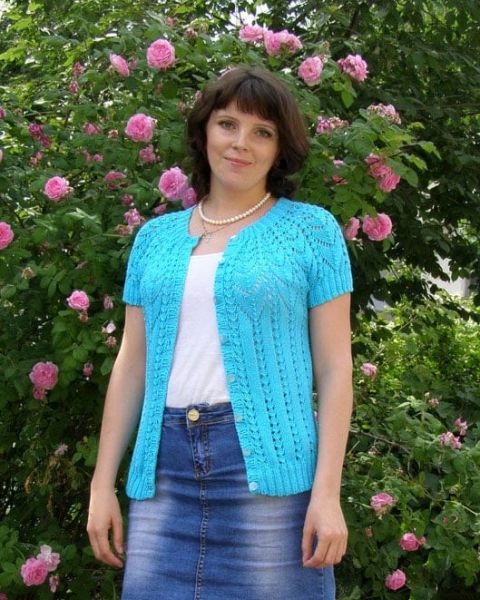 Cardigan with Round Yoke
