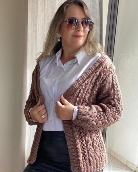 Cardigan with Lace Cable Pattern