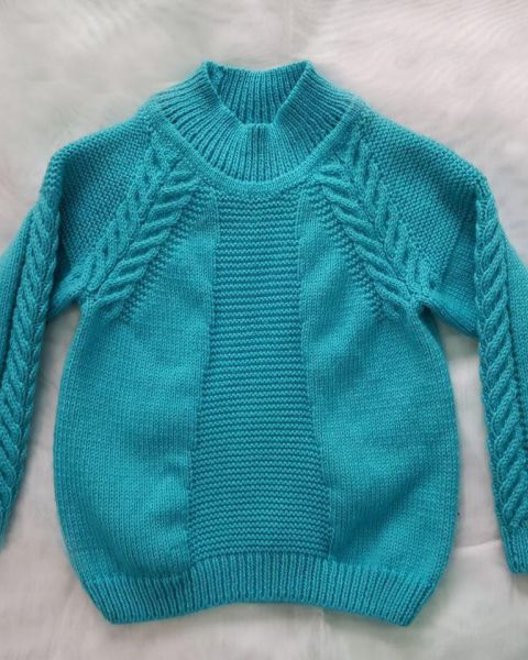 Girl's Raglan Pullover