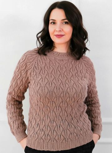 Raglan Pullover with Leaf Pattern