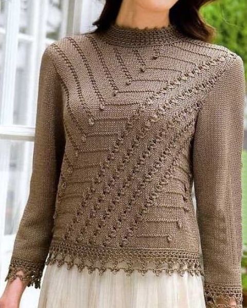 Woman's pullover