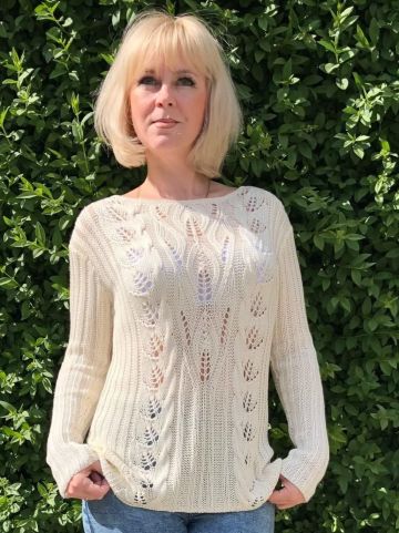 Long Pullover with Leaf Pattern