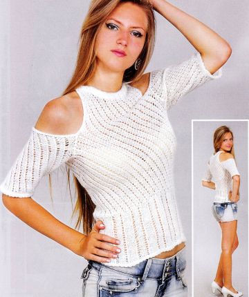 Pullover in Diagonal Stripes