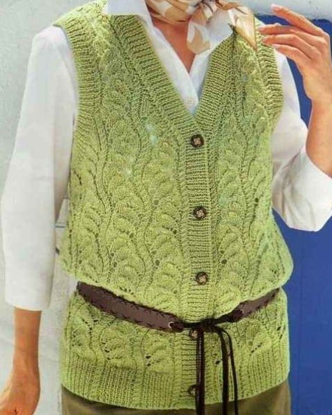 Vest in Lace Pattern